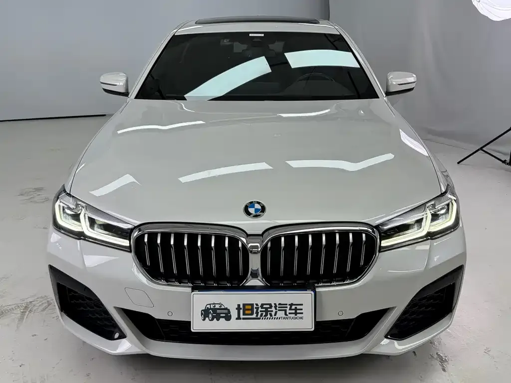 BMW 5 Series — фото 3