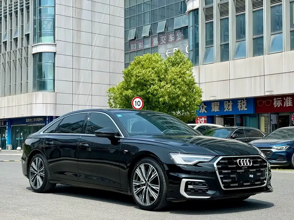 Audi A6L — фото 7