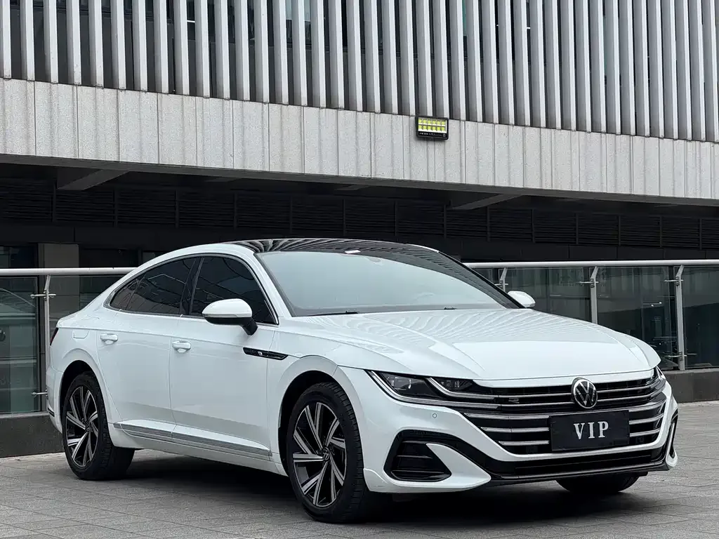 Volkswagen CC — фото 10