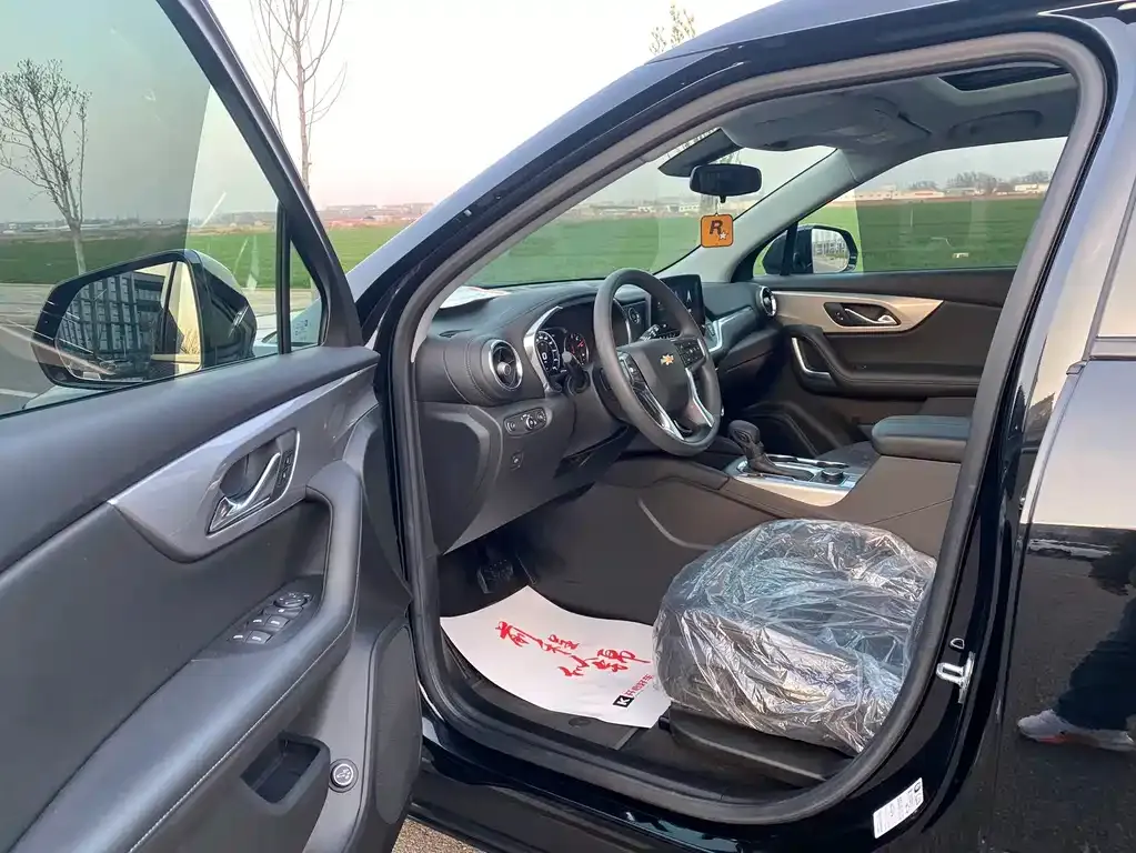 Chevrolet Blazer 2024 из CN, фото 8