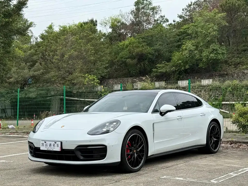 Porsche Panamera — фото 10