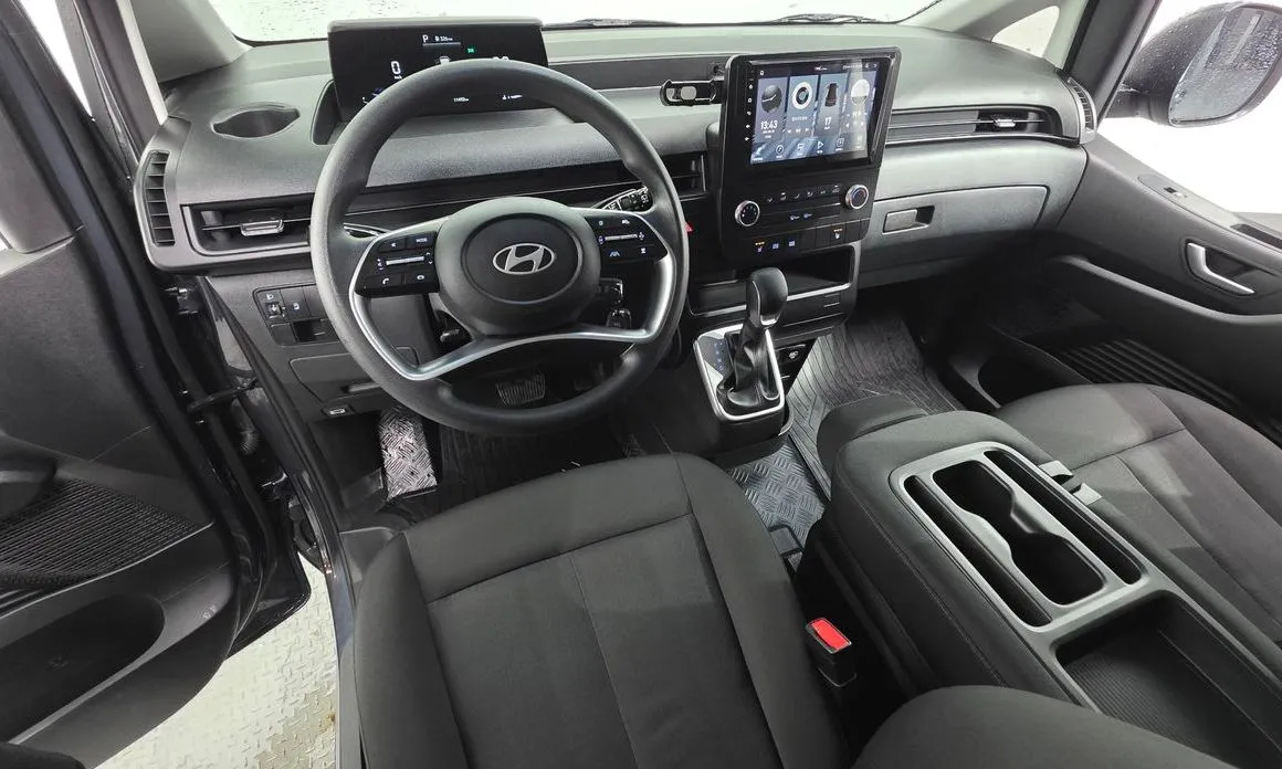 Hyundai Staria — фото 3