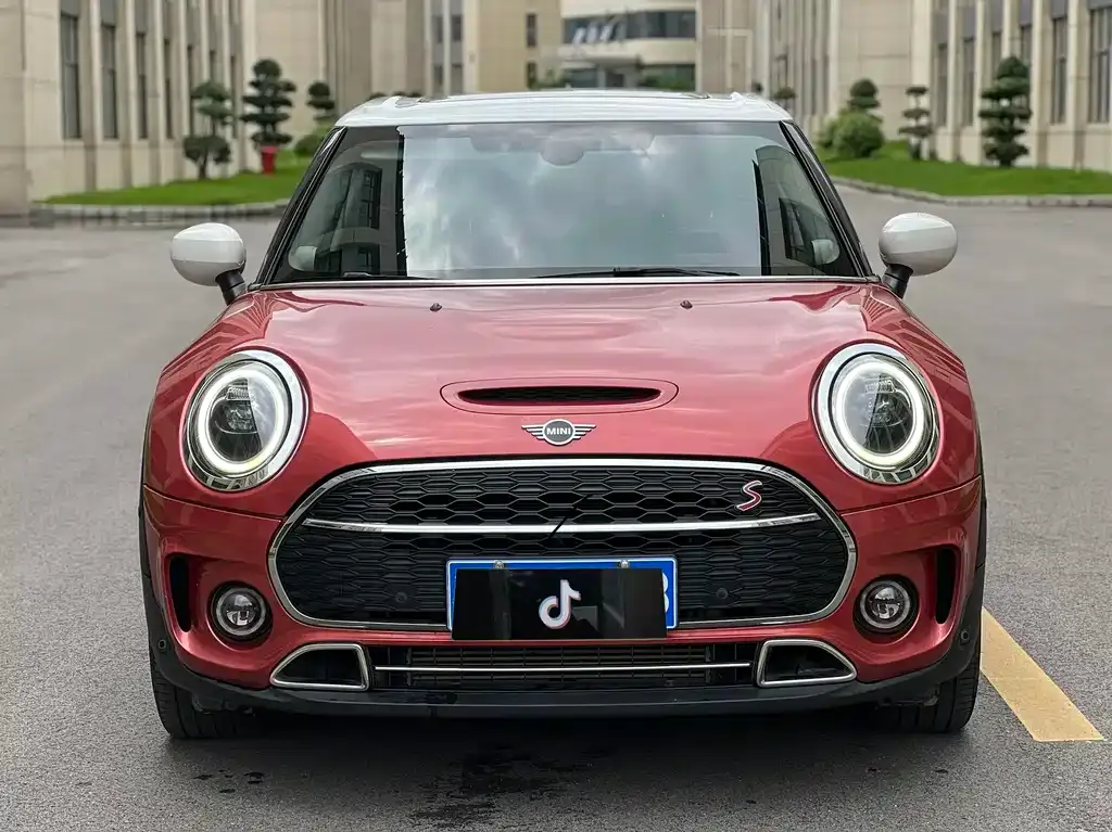 MINI Clubman — фото 5