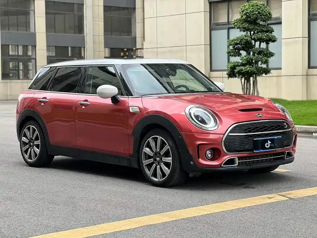 MINI Clubman — фото 9