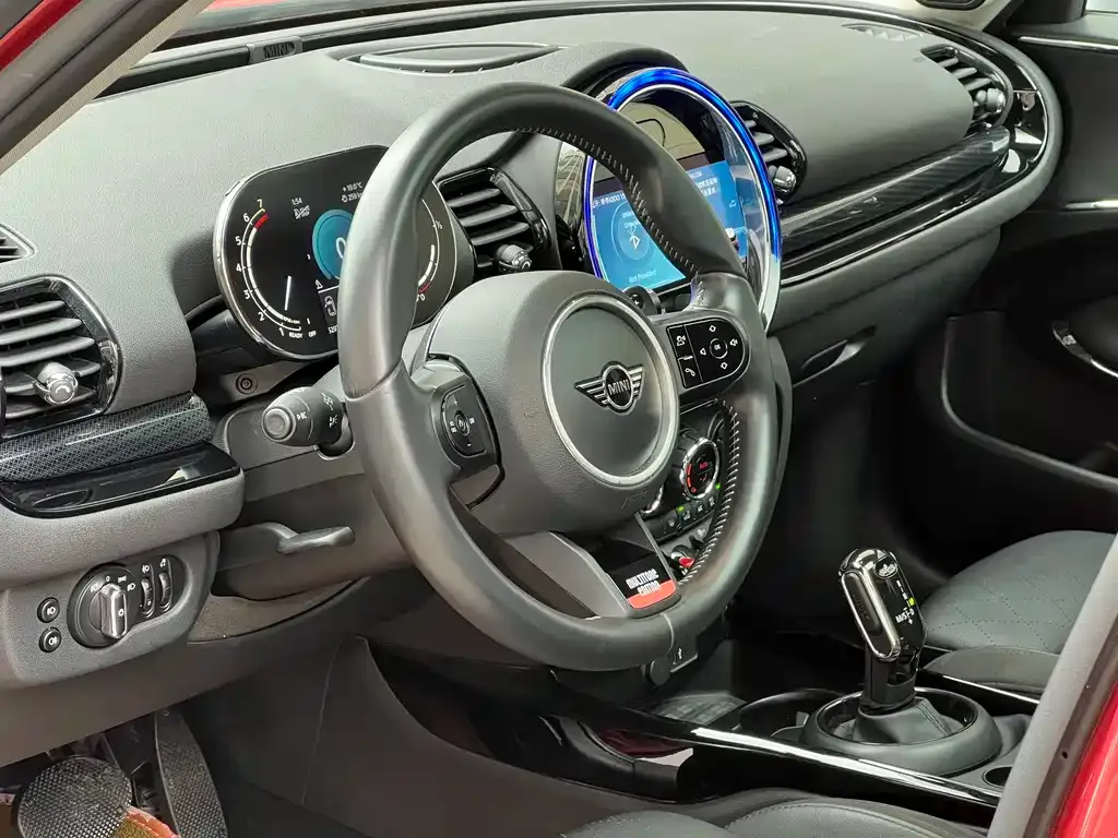 MINI Clubman — фото 7