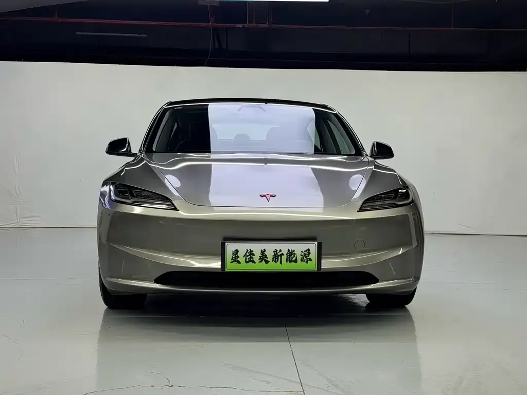 Tesla Model 3 — фото 5