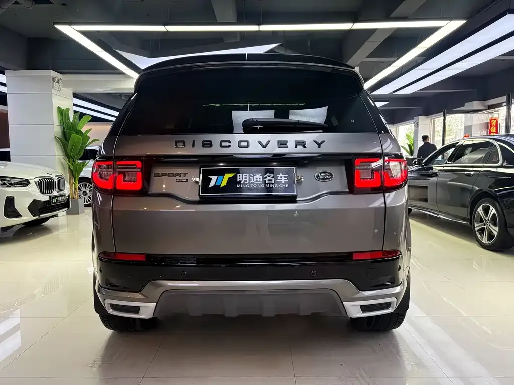 Land Rover Discovery Sport — фото 10