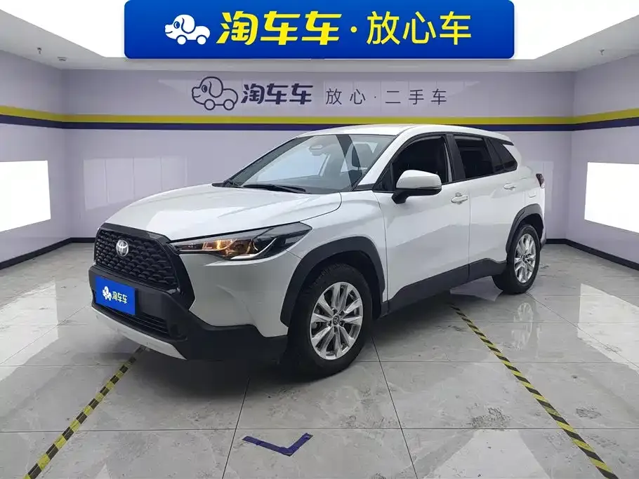 Toyota Corolla Cross 2024 из CN, фото 1
