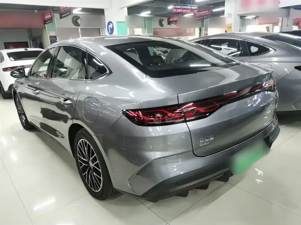 BYD Qin L — фото 10
