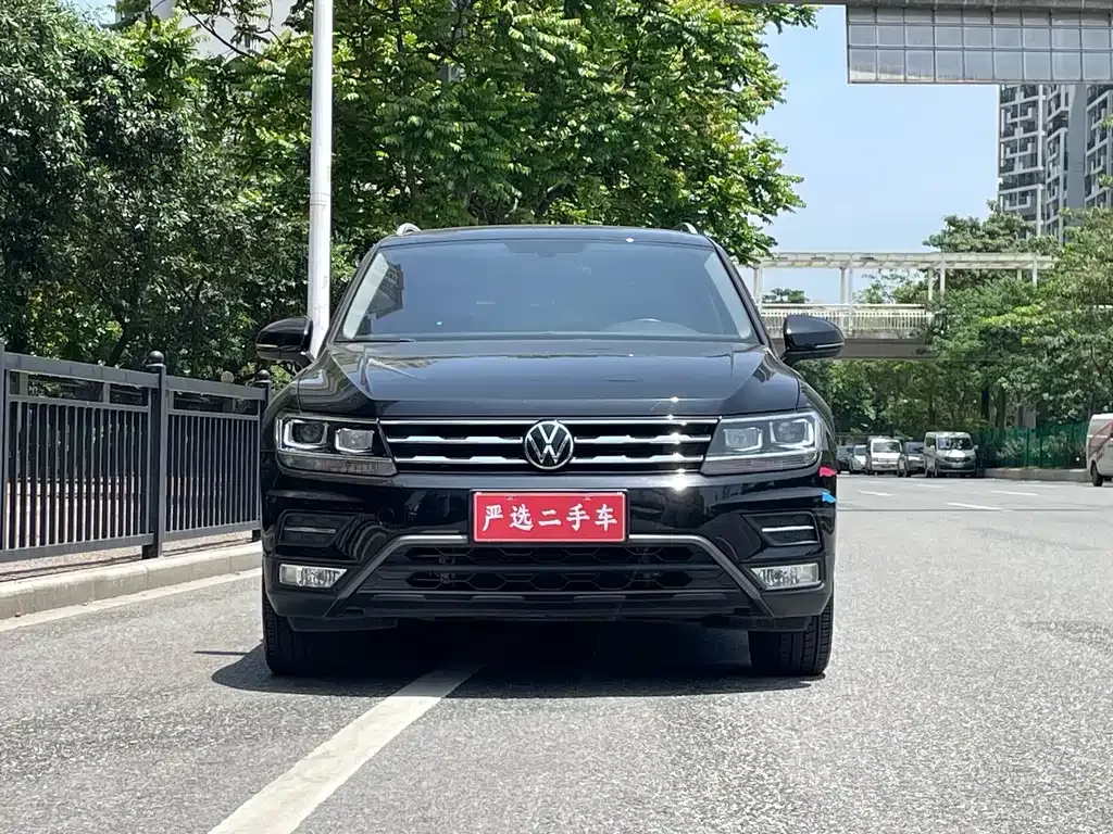 Volkswagen Tiguan L 2021 из CN, фото 8