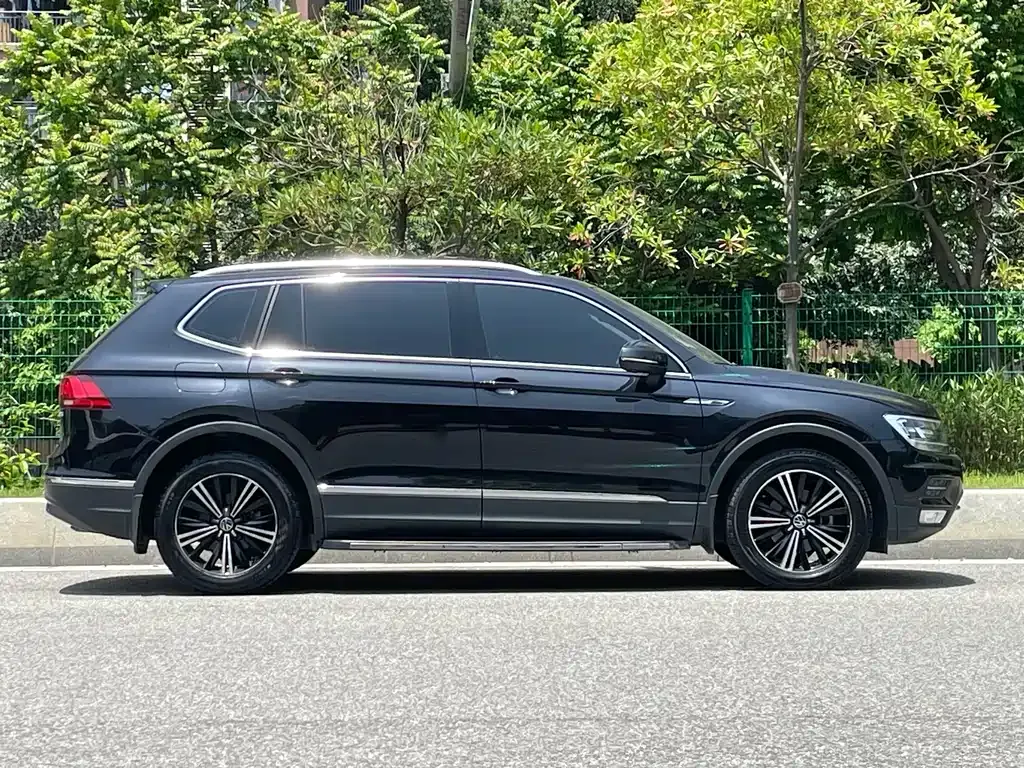 Volkswagen Tiguan L 2021 из CN, фото 5