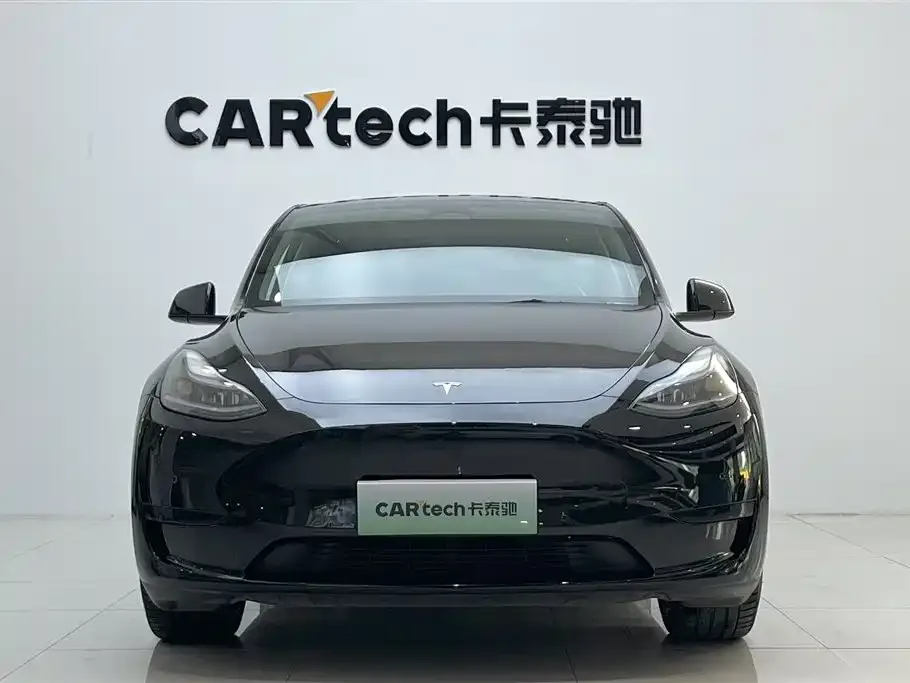 Tesla Model Y 2023 из CN, фото 3