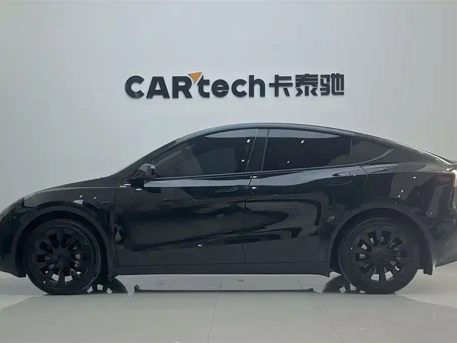Tesla Model Y 2023 из CN, фото 4