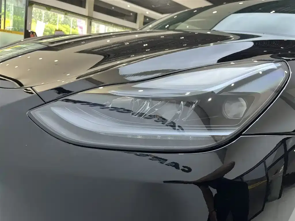 Tesla Model Y 2023 из CN, фото 5