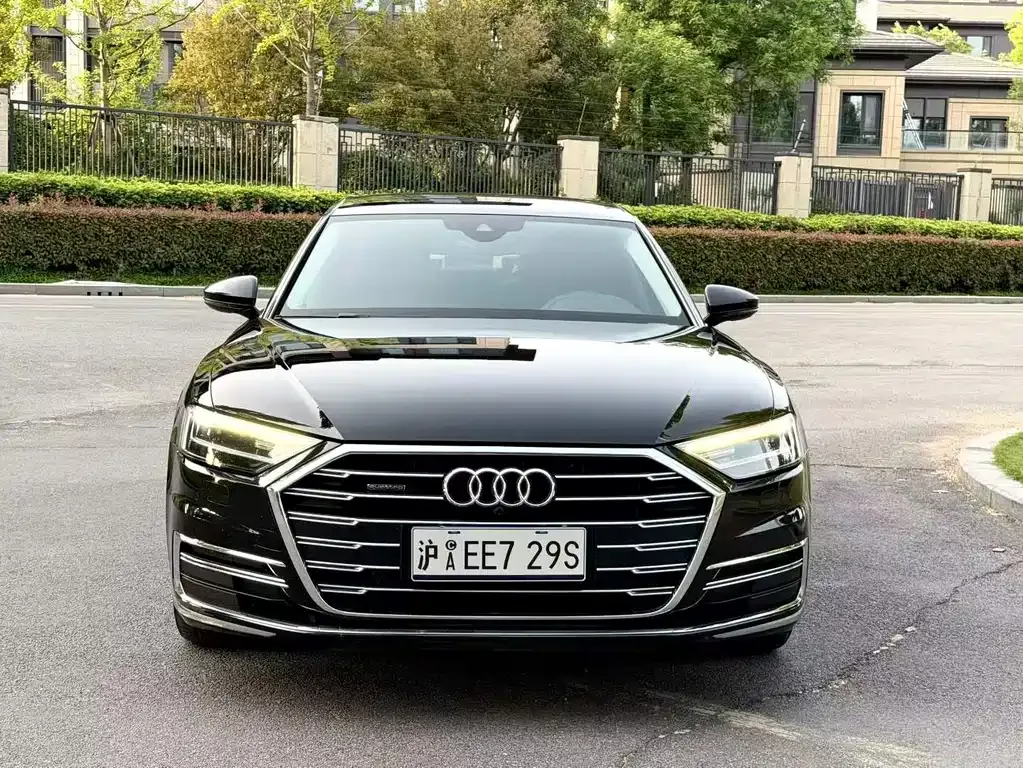 Audi A8 2021 из CN, фото 4