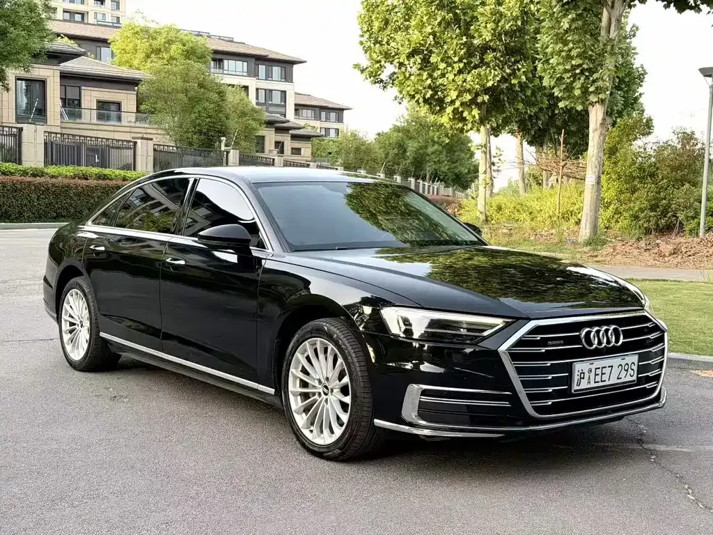 Audi A8 2021 из CN, фото 5