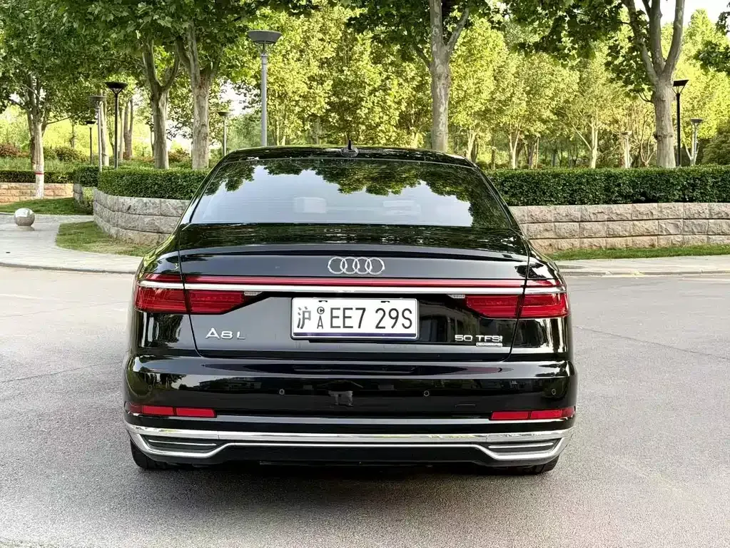 Audi A8 2021 из CN, фото 8