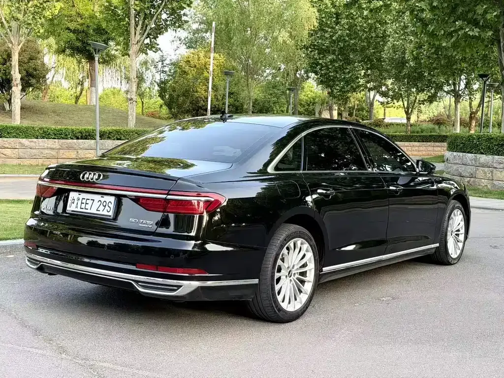 Audi A8 2021 из CN, фото 7