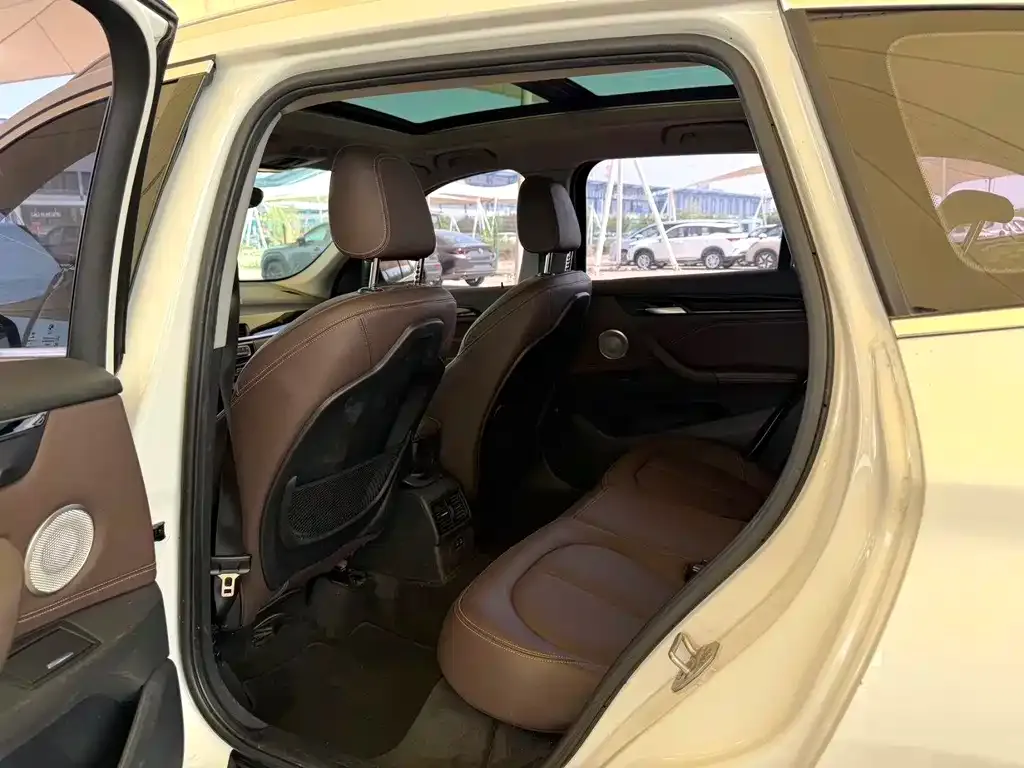 BMW X1 2021 из CN, фото 2