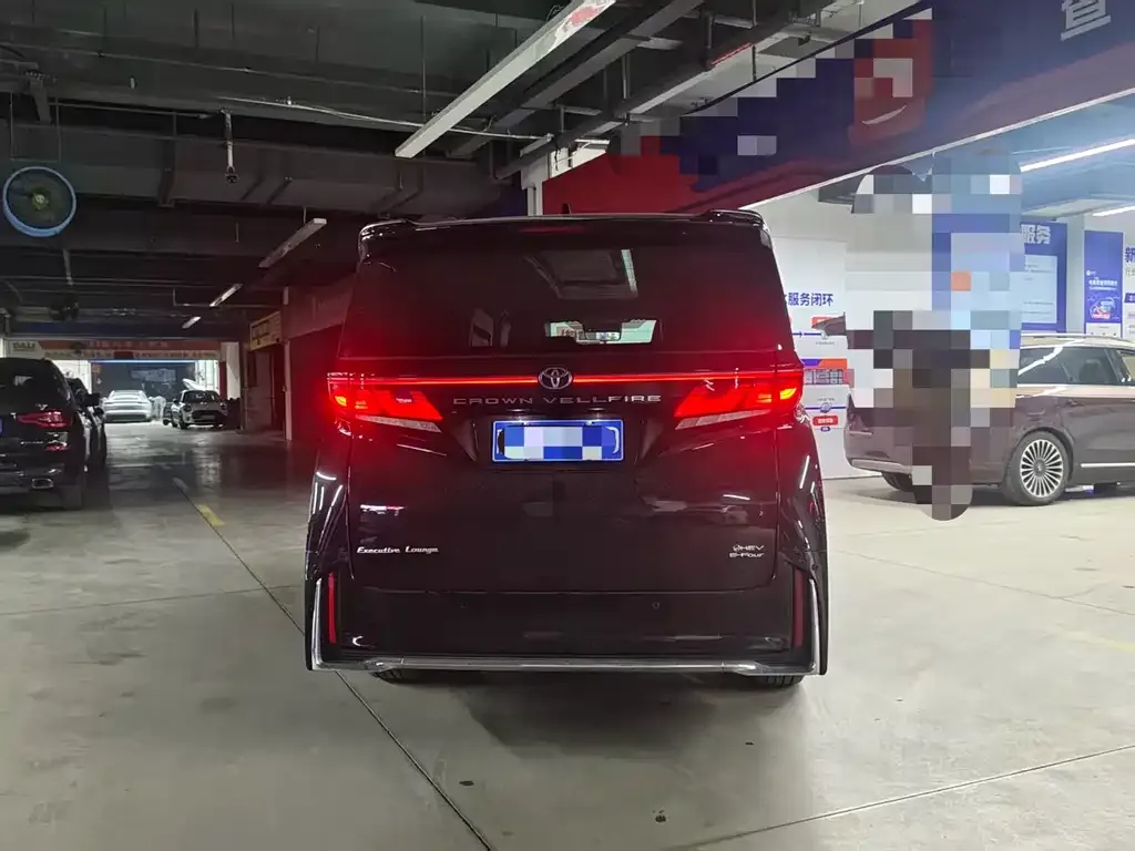 Toyota Vellfire 2024 из CN, фото 6