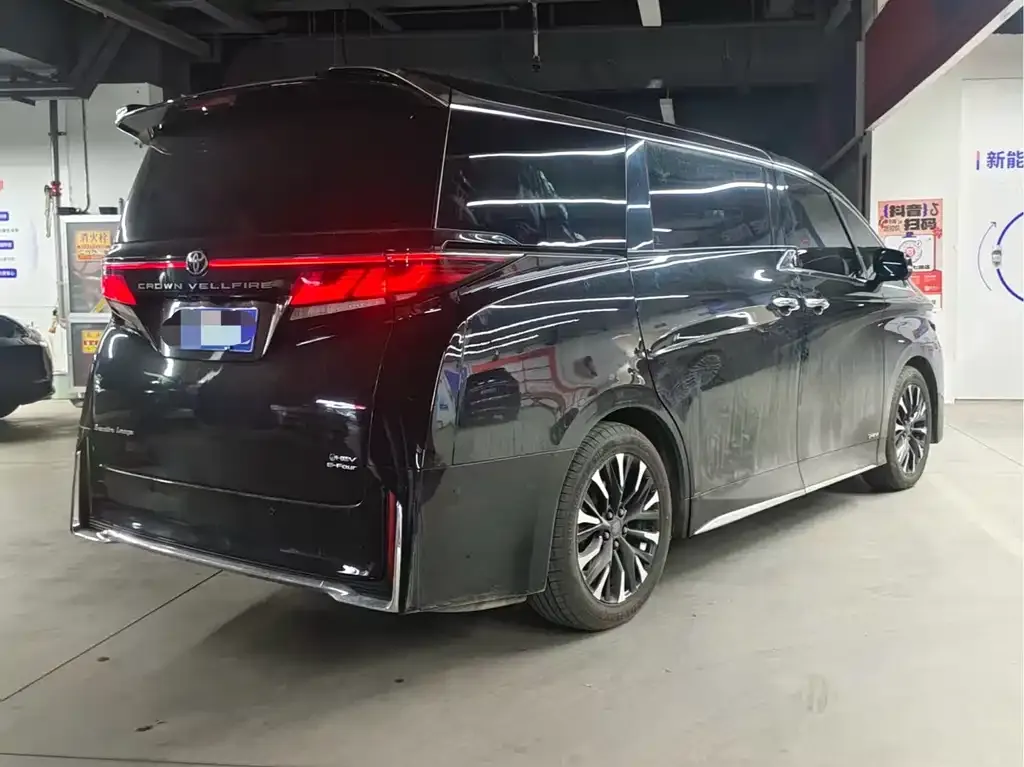 Toyota Vellfire 2024 из CN, фото 7
