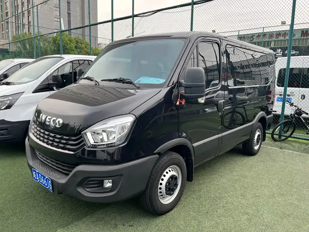 IVECO Ousheng