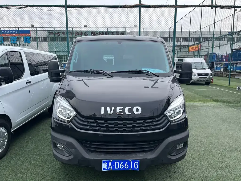 IVECO Ousheng 2023 из CN, фото 4
