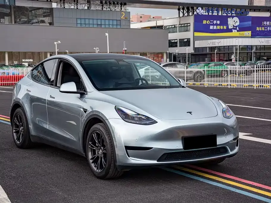 Tesla Model Y 2023 из CN, фото 8
