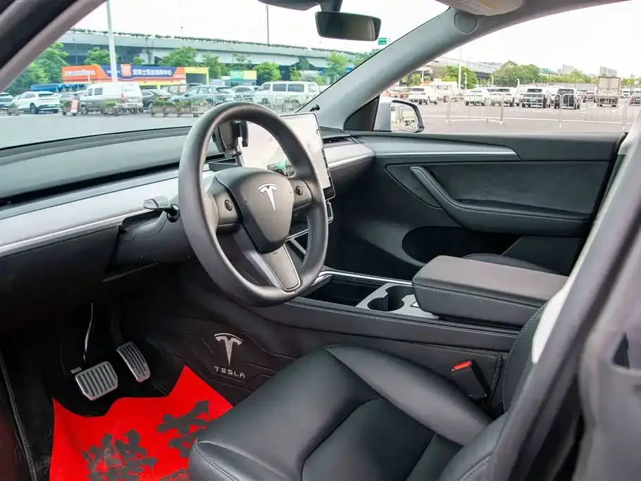 Tesla Model Y 2023 из CN, фото 3