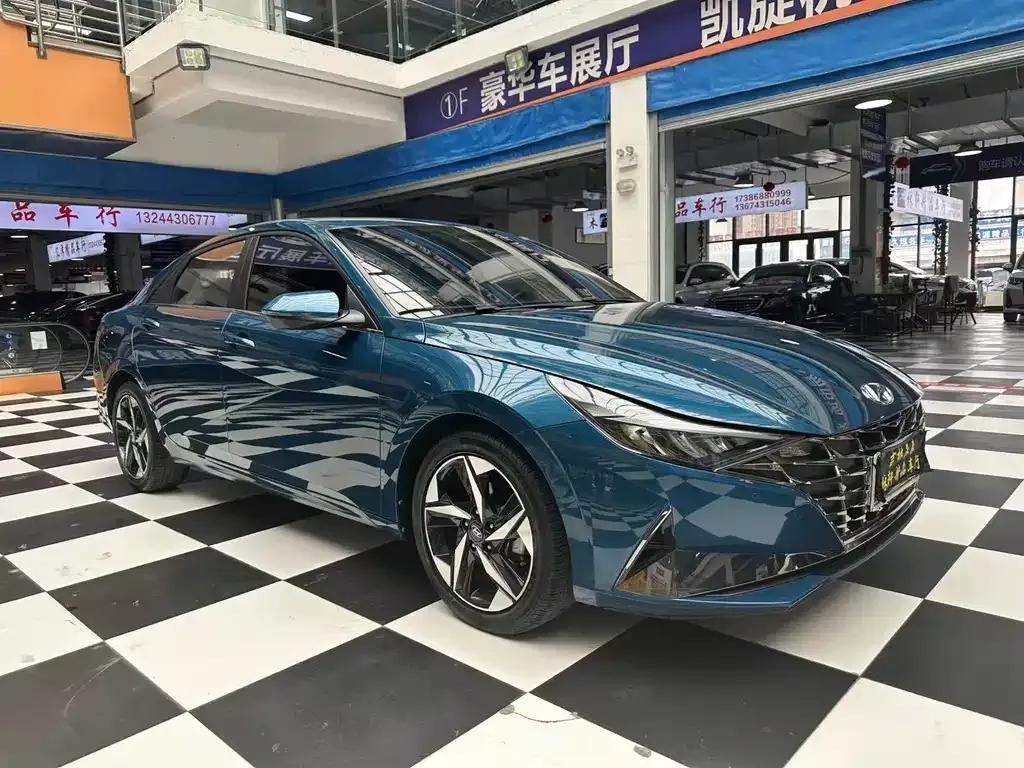Hyundai Elantra 2022 из CN, фото 4