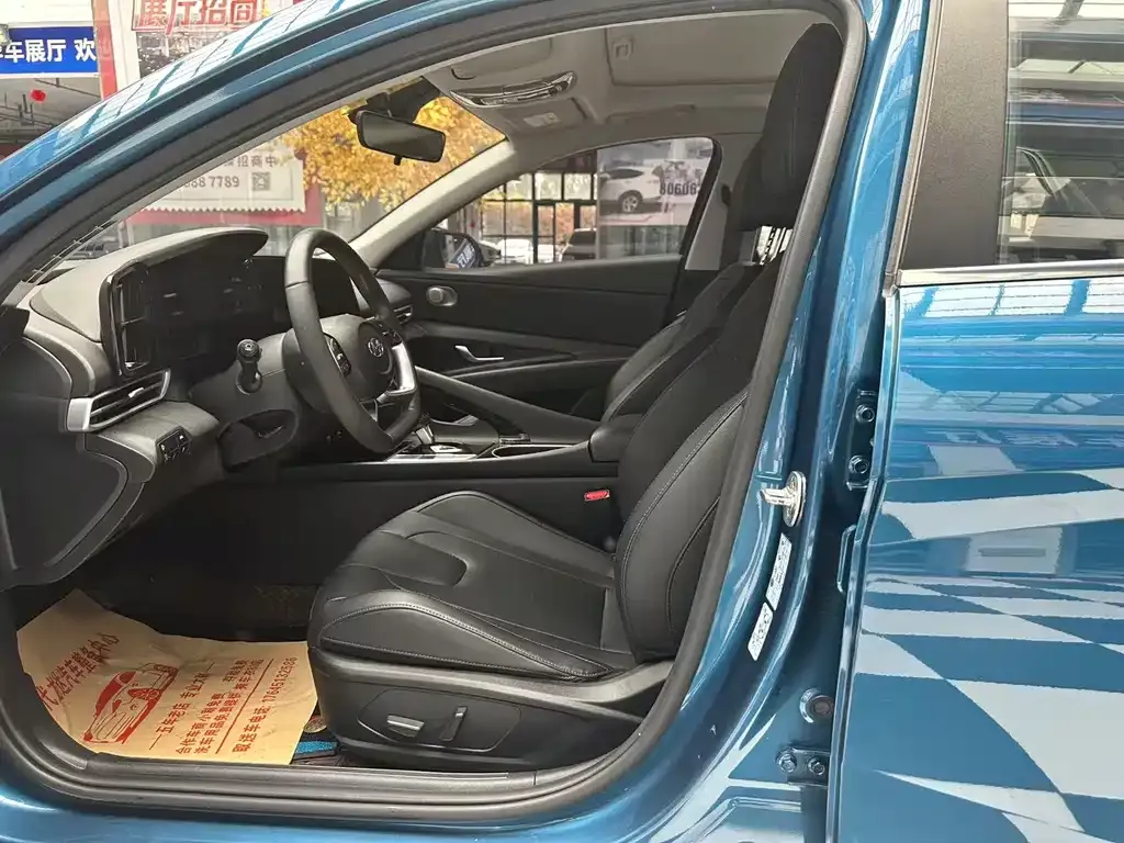 Hyundai Elantra 2022 из CN, фото 7