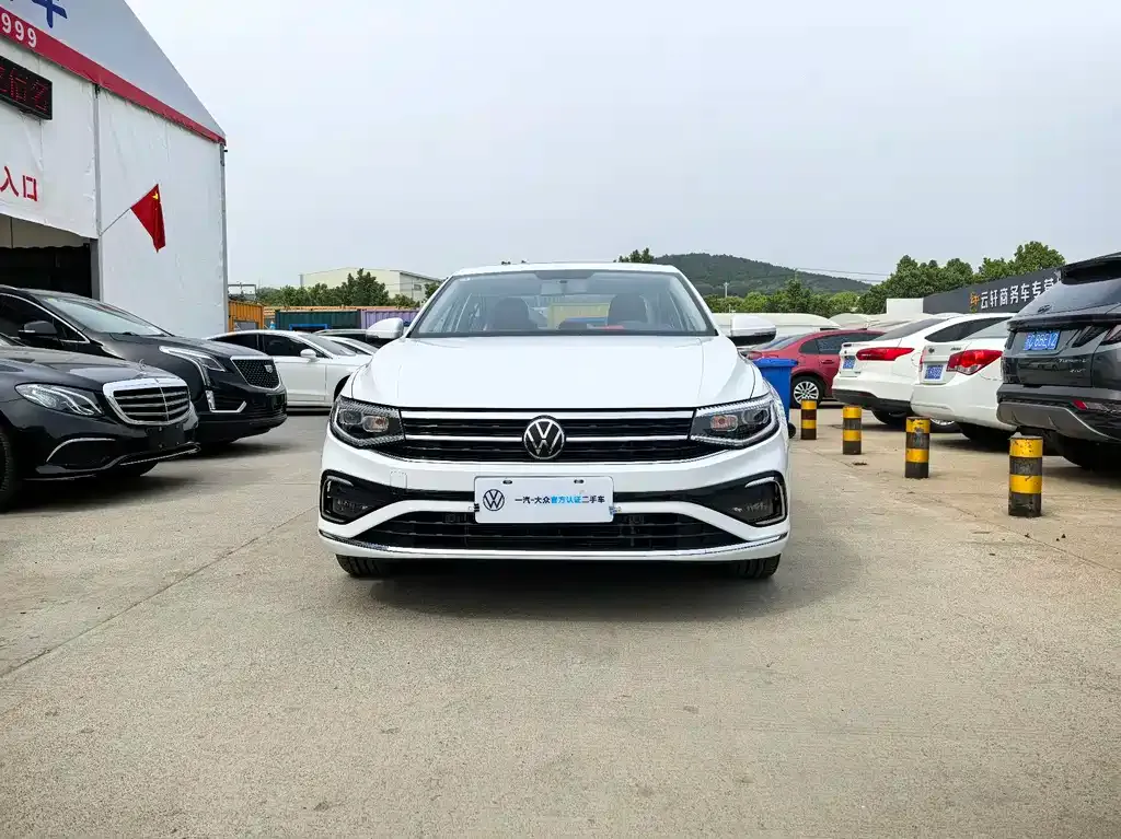 Volkswagen Bora 2024 из CN, фото 8