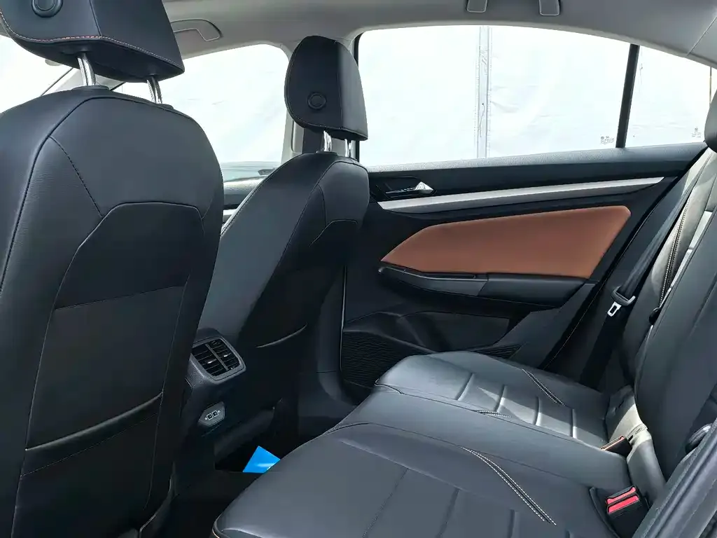 Volkswagen Bora 2024 из CN, фото 3