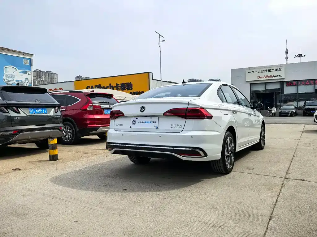 Volkswagen Bora 2024 из CN, фото 5