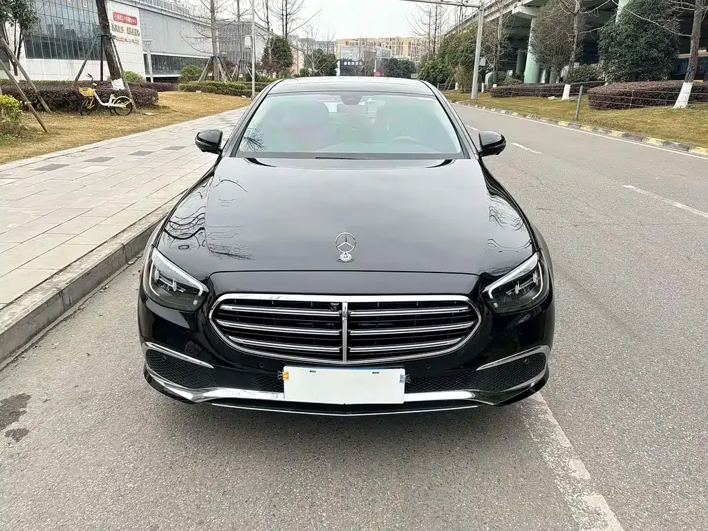 Mercedes-Benz E-Class 2023 из CN, фото 8