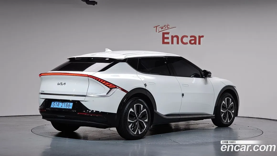 Kia EV6 — фото 2