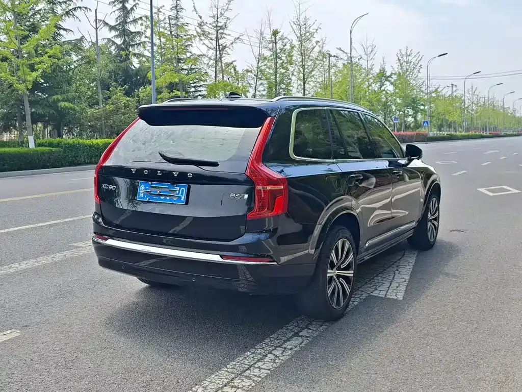 Volvo XC90 2024 из CN, фото 9