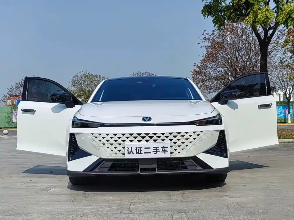 Changan UNI-V 2024 из CN, фото 6