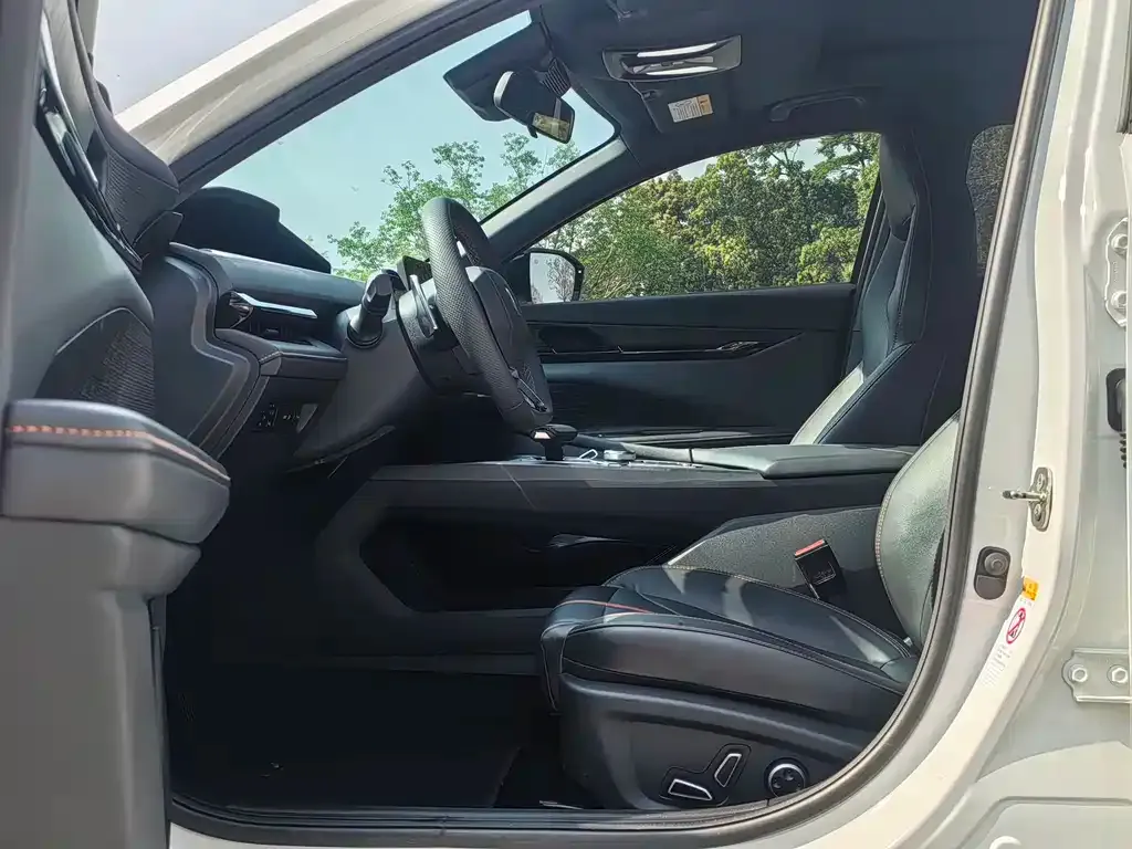 Changan UNI-V 2024 из CN, фото 10