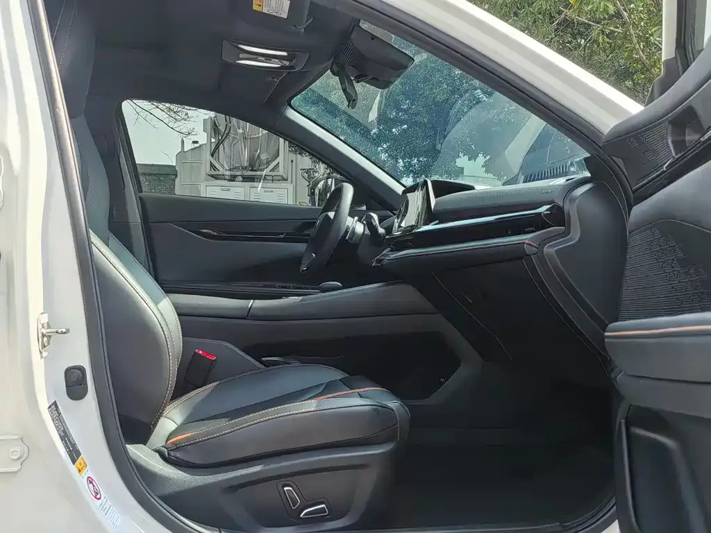Changan UNI-V 2024 из CN, фото 8