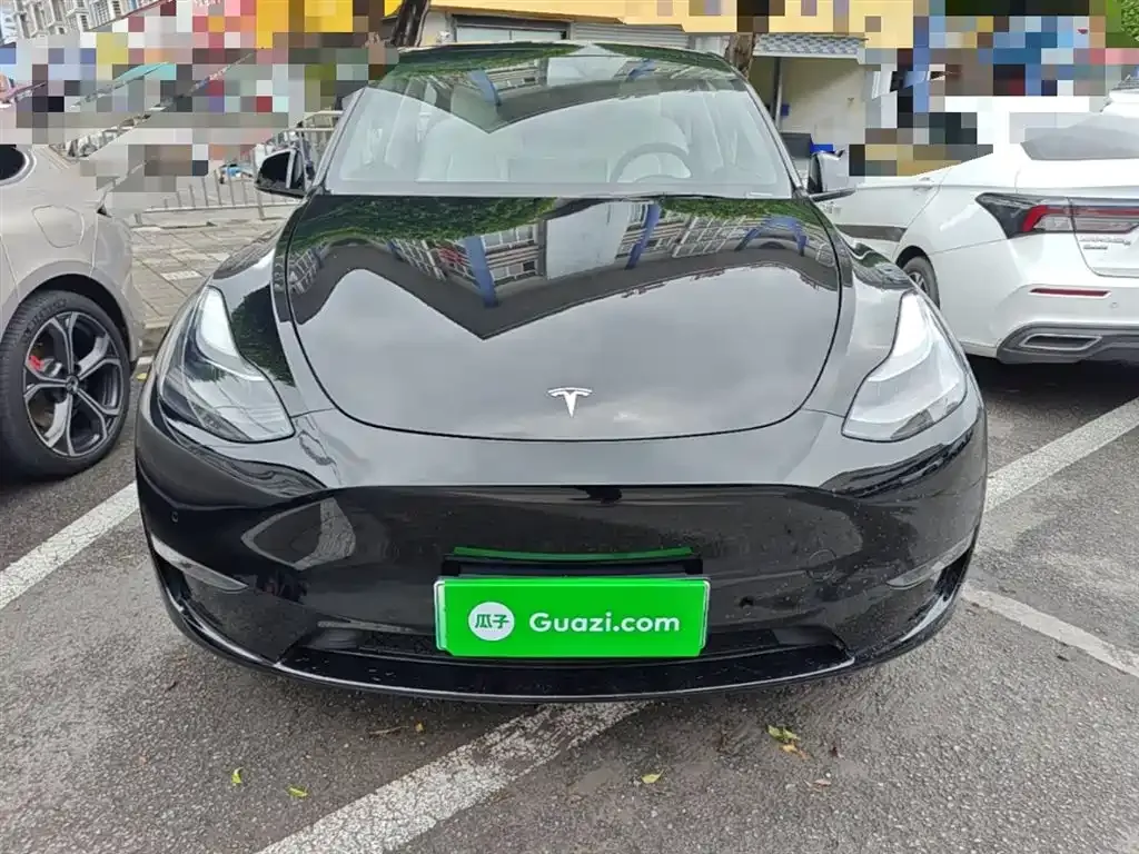 Tesla Model Y — фото 9