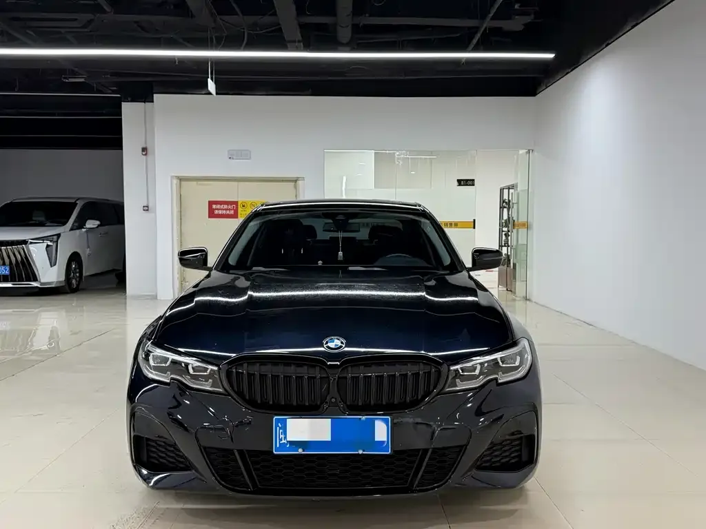BMW 3 Series 2021 из CN, фото 3