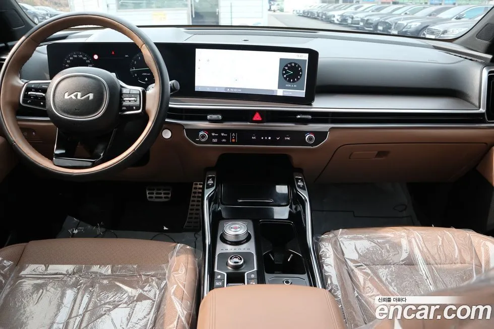 Kia Sorento — фото 7