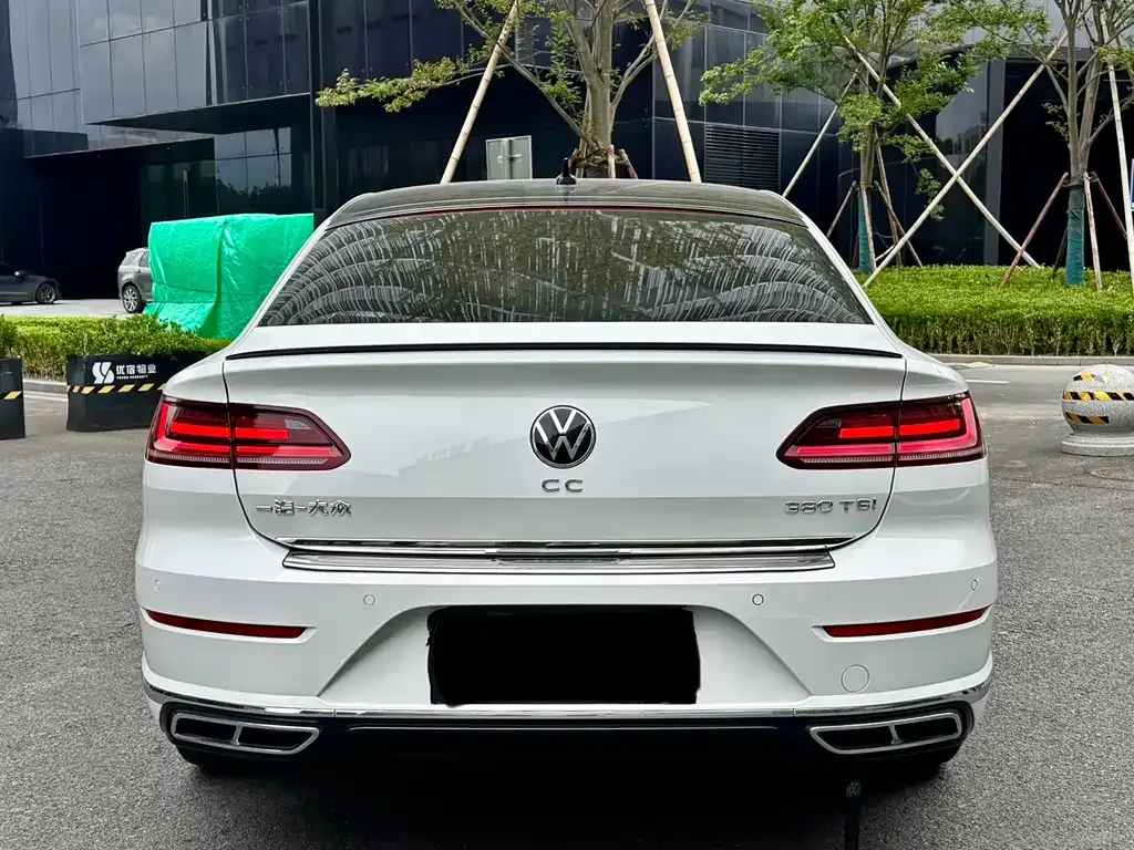 Volkswagen CC 2024 из CN, фото 8