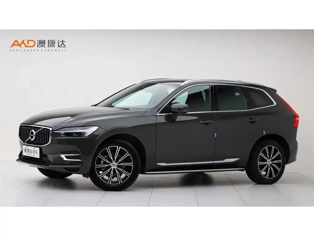 Volvo XC60 — фото 1