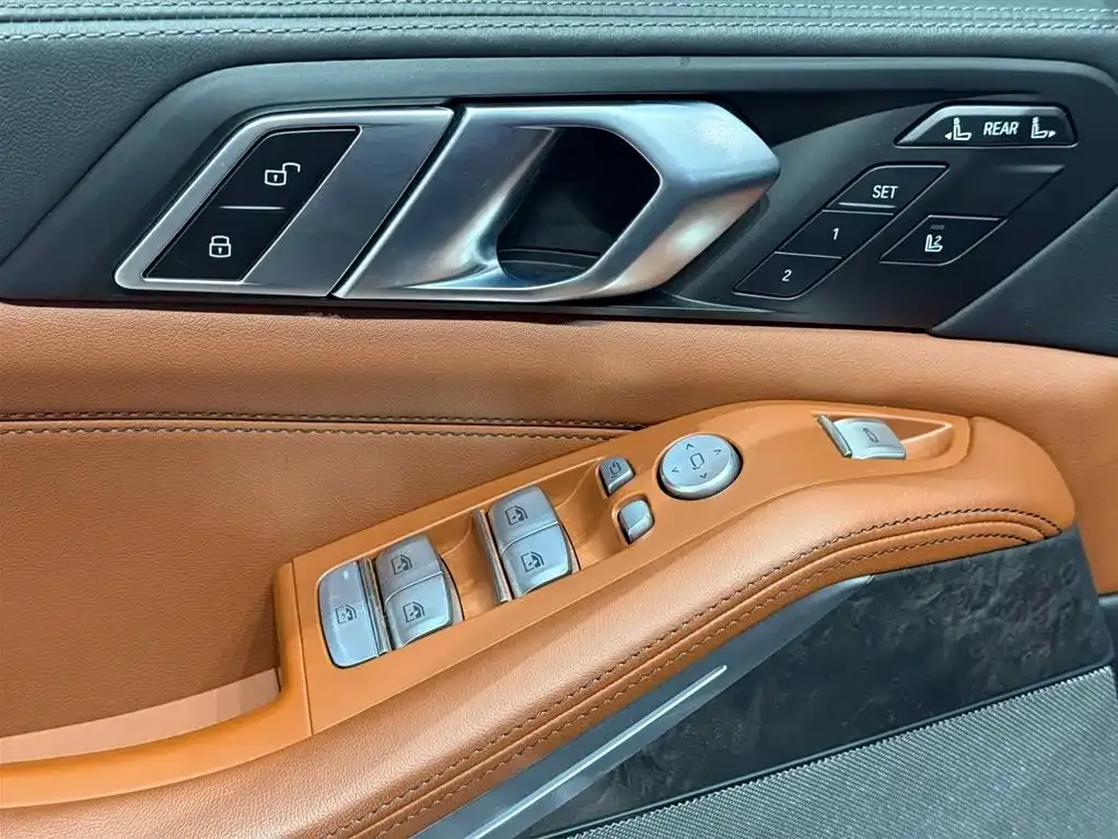 BMW X7 2024 из CN, фото 6