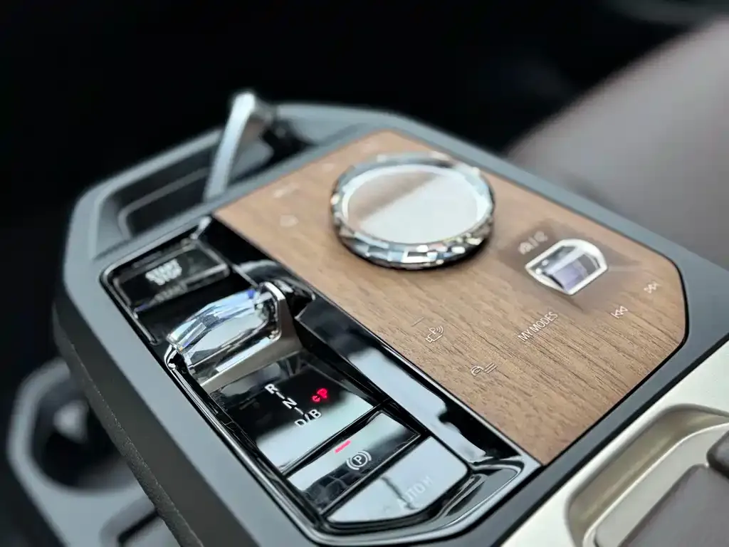 BMW iX 2024 из CN, фото 6