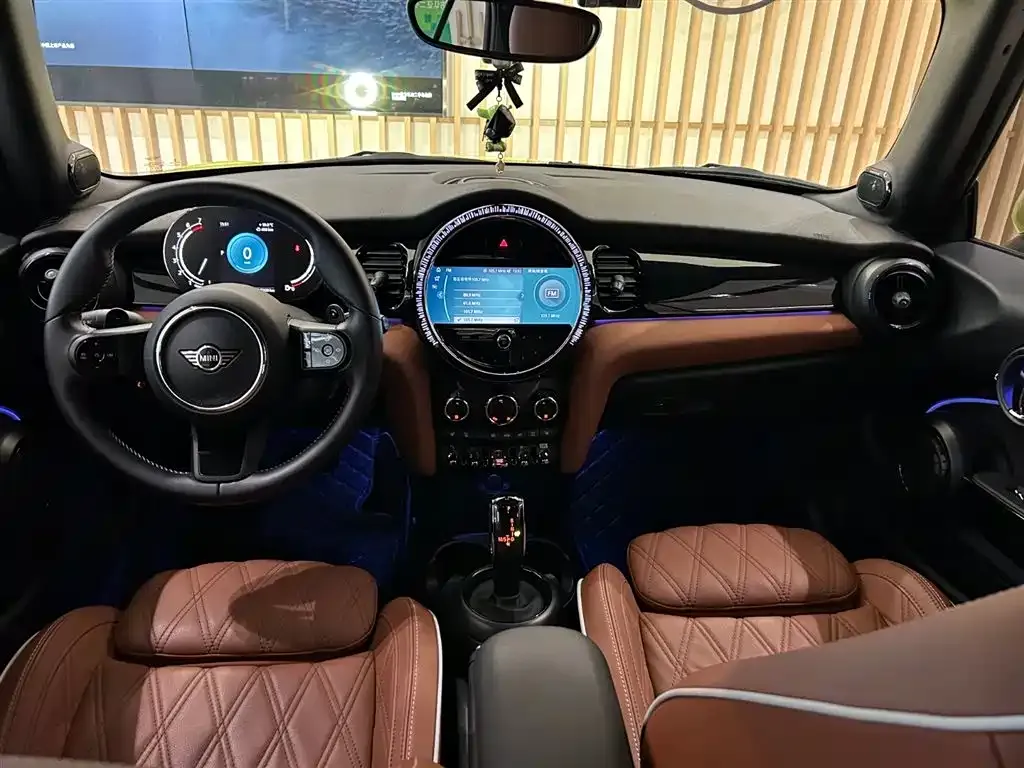 MINI Cooper (3-door) 2023 из CN, фото 7