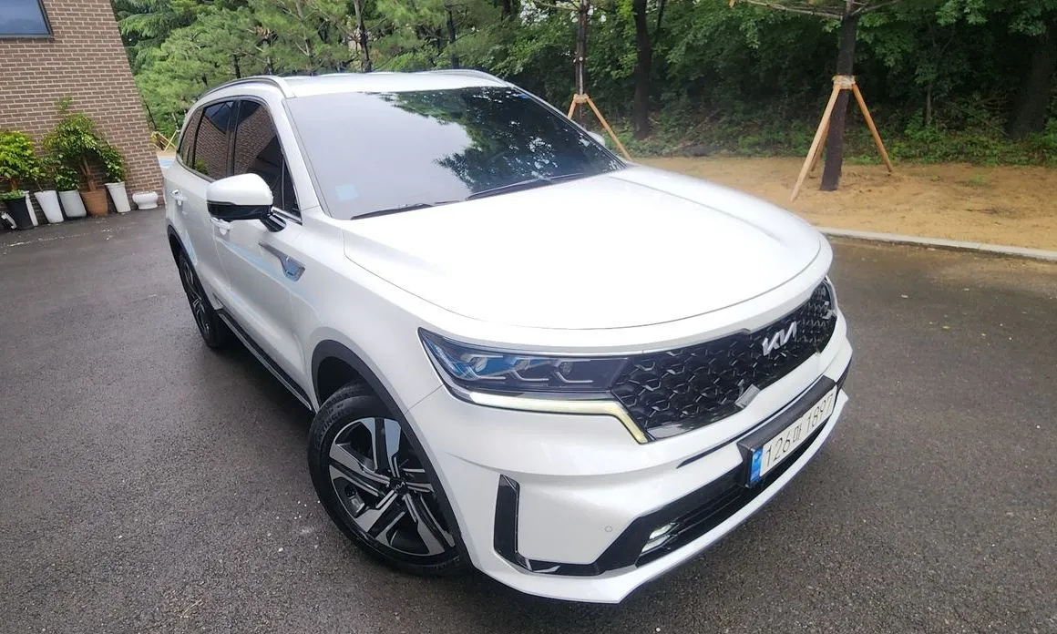Kia Sorento — фото 7
