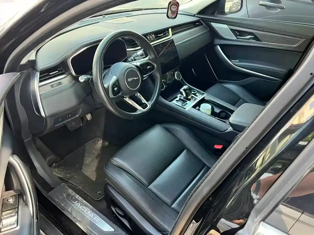Jaguar XFL 2023 из CN, фото 7